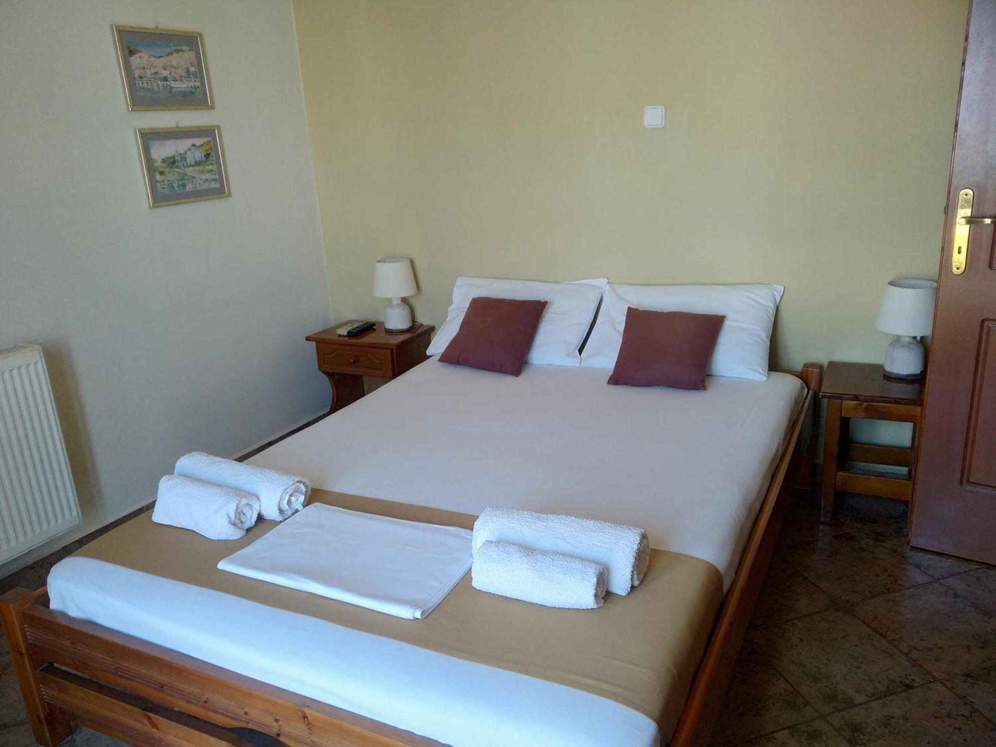 Theodorou Hotel Azolimnos Værelse billede